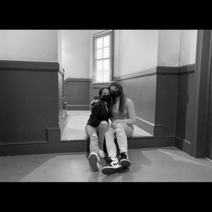 Meet your Posher, Mara